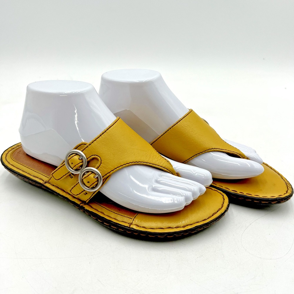 Born Women's Kellen Leather Yellow Buckle Sandals Sz 8 Excellent Condition